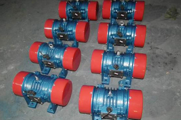 YZS振動電機(jī) YZS振動電機(jī)